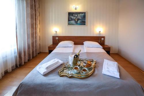 Dubnitsa Hotel | Complex Baroto
