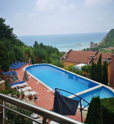 Kavarna Apartment | Complex Karia IV