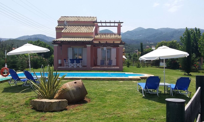 Almiros Beach Villa | Complex of Independent Maisonettes with Private Pools 250m from the virgin Beach