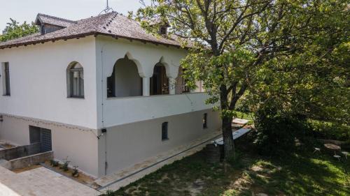 Urlati Bed & Breakfast | Conacul Nucu