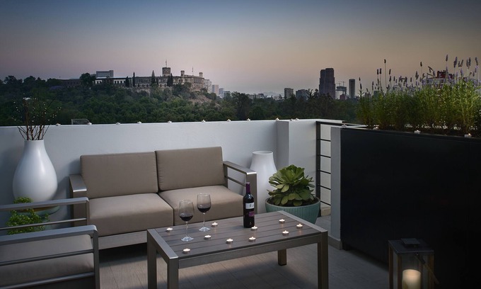 La Condesa Apartment | Condesa Penthouse - Skyline Views!