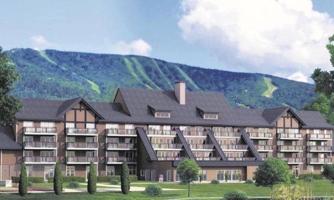 Beaupre Apartment | CONDO 3bed and 2bath with pool and tennis/MONT STE-ANNE Between town and mountains