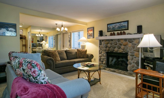 Incline Village Apartment | Condo at the popular McCloud complex (MC255)