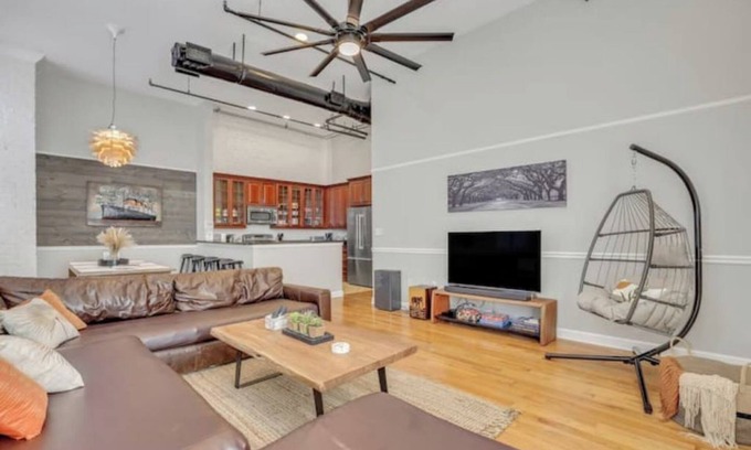 Historic District - North Condo | Condo in Historic Downtown Savannah