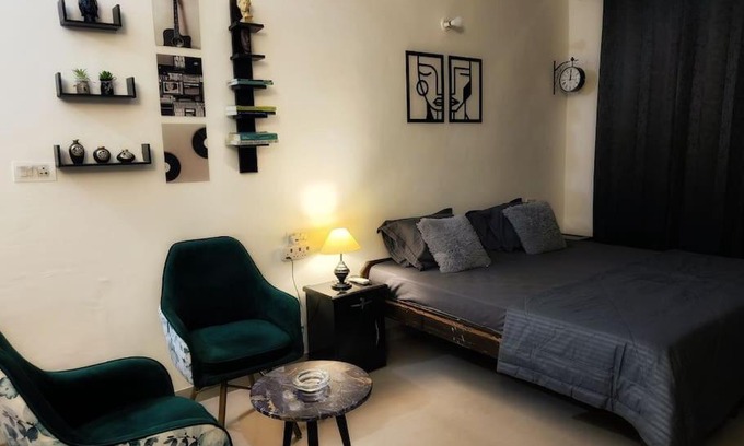 Zirakpur Apartment | Condo in zirakpur