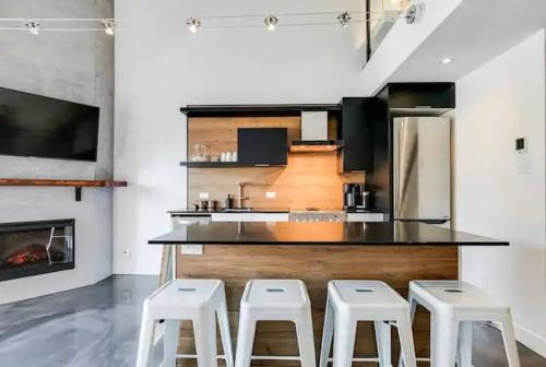 Mont-Tremblant Village Apartment | Condo moderne, escapade vacance, vue sur montagnes