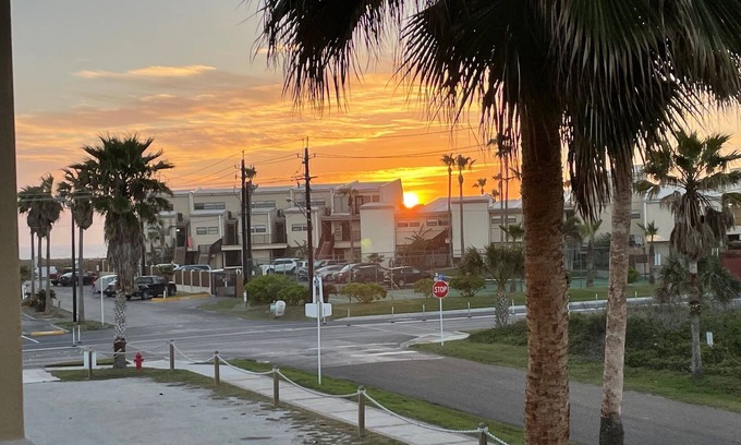 South Padre Island Condo | Condo super close to the beach with beautiful view!