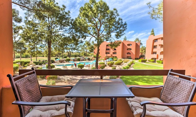 Paradise Valley Village Condo | Condo w/Pool Access, 8 Mi to Phoenix Mtn Preserve