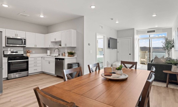 Lake City Condo | Condo with stunning views of Lake Pepin - Assigned Garage - Unit 205