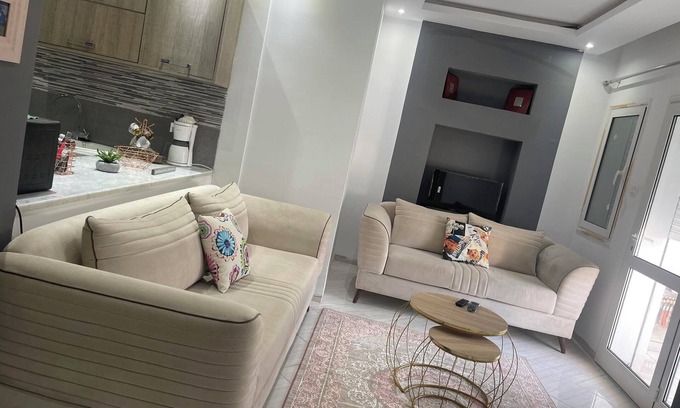 Yasmine Apartment | Condo Yasmine