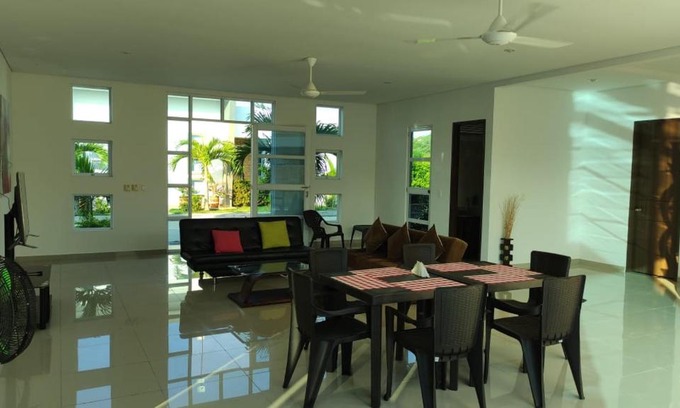 Flandes House | Condominio Villa Esperanza