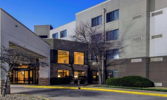 Greenwich Hotel | Conference Inn & Suites Wichita