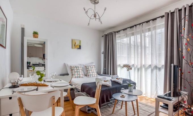 Grand Lyon Apartment | Confluence - Superb pied à terre with private parking