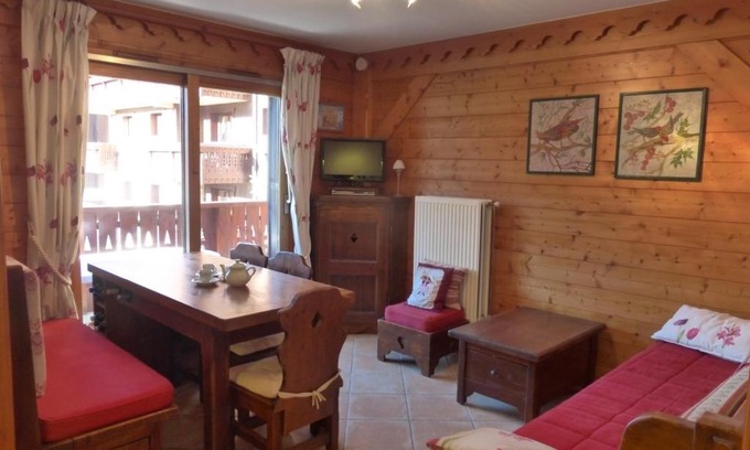 Meribel Village Apartment | Confortable 3 pièces 4 pers. face aux pistes avec accès piscine à Méribel Village - FR-1-411-618