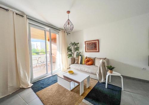 Lalande-Grand Selve Apartment | Confortable T2 pour 4 voyageurs, parking privé et terrasse