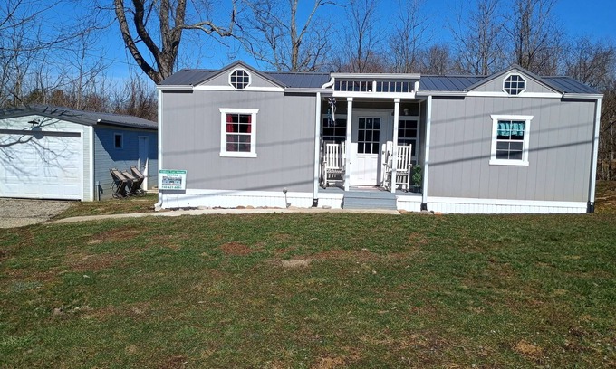 Carbon Hill House | Congo Tiny House