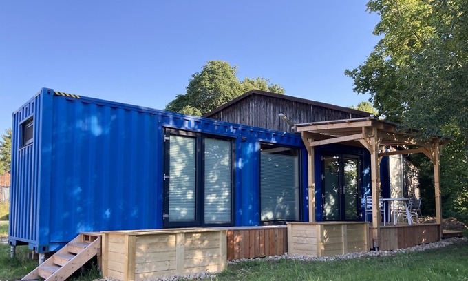 Scheuerfeld House | Container Tiny House mit Parkplatz, Glasfaser, Netflix, Veranda