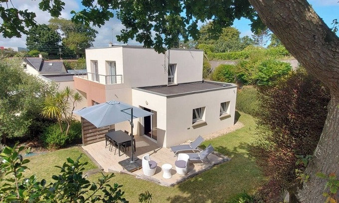 Etables-sur-Mer House | Contemporary house of 2007, at the heart of the Coast of Golo
