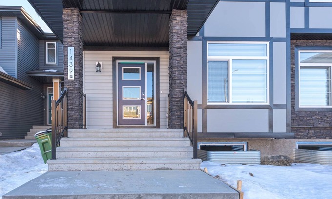 Southwest Edmonton House | Contemporary Classic Home 2 minutes from a beautiful park!