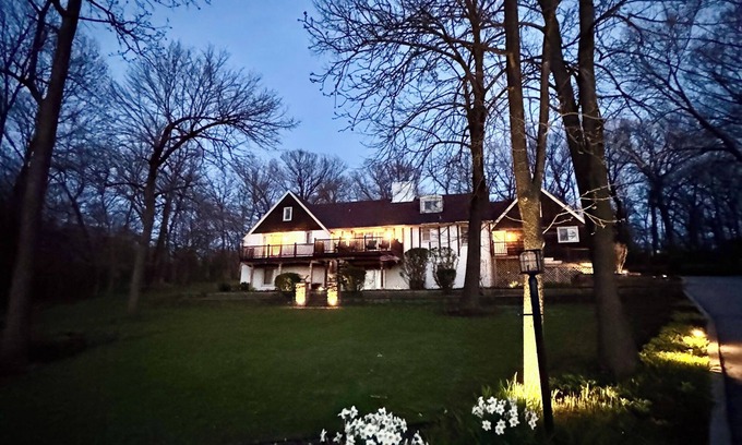 Homer Glen House | Contemporary Classic Mansion on .8 acred Wooded Estate with Private Lake.
