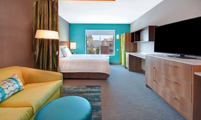 Downtown Tucson Hotel | Contemporary Living! Onsite Parking, Pool, Short Drive to Arizona Desert Museum!