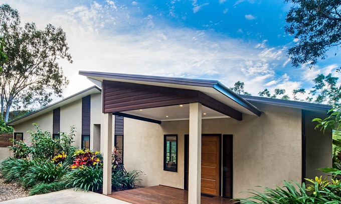 Palm Grove Resort | Contemporary Luxury with stunning views and spa