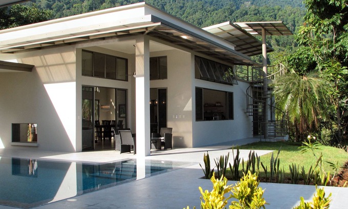 Ojochal House | Contemporary Luxury Home Boasts Stunning 360° Ocean and Mountain Views