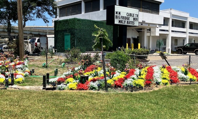 Kenner - Louis Armstrong International Airport Hotel | Contempra Inn