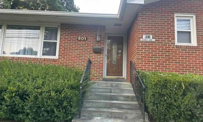 Silver Spring House | Convenient and Spacious.Silver Spring/DC