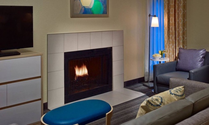 Eagan House | Convenient Countryside Stay, 3 Awesome Units w/ Kitchen, Pool, Free Parking