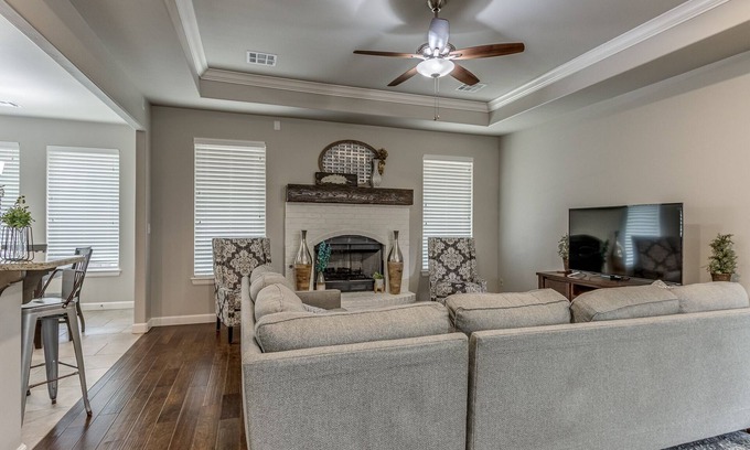 Edmond House | Convenient Edmond Home Located Close to I-35
