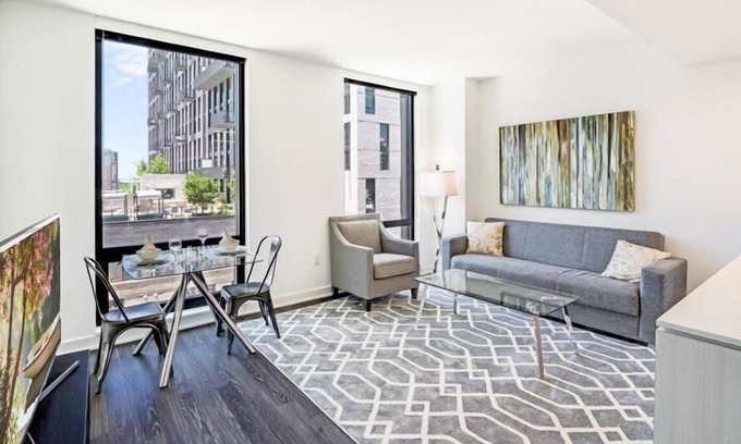 Reston Apartment | Convenient for Professionals| Lux Amenities | nr Dulles Airport