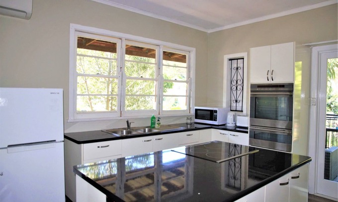 Salisbury House | Convenient spacious 4-bedroom house in Salisbury