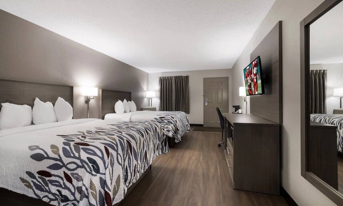 Weedsport House | Convenient Stay w/ Complimentary Breakfast! Near Old Brutus Historical Society