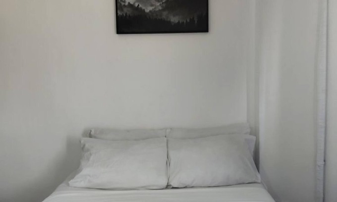 Mandurriao Apartment | Convenient WV Towers Studio with Outdoor Pool