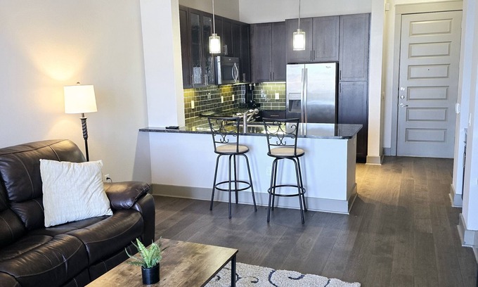 South Central Houston Apartment | Convention Center Downtown Escape