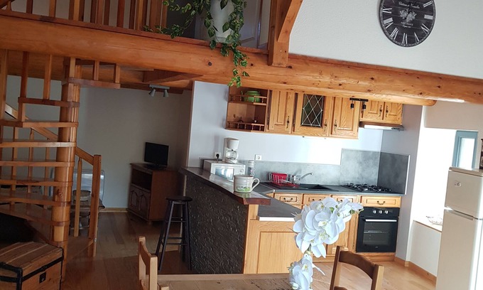 Langeac Villa | Converted barn in a small village 5 minutes from langeac