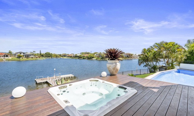 Broadbeach Waters House | Coobowie Waters – A perfect family holiday home.