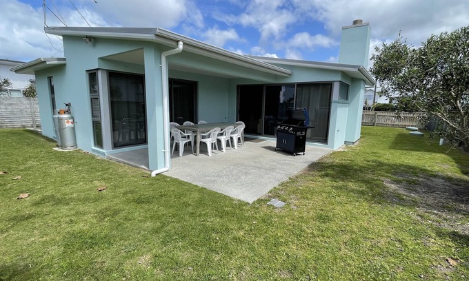 Omaha House | Cool Waters is perfect for family holidays!