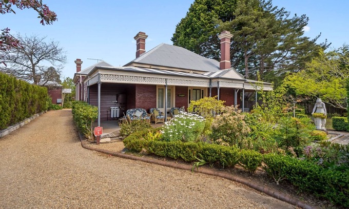 Katoomba House | Coolangatta (House Only)