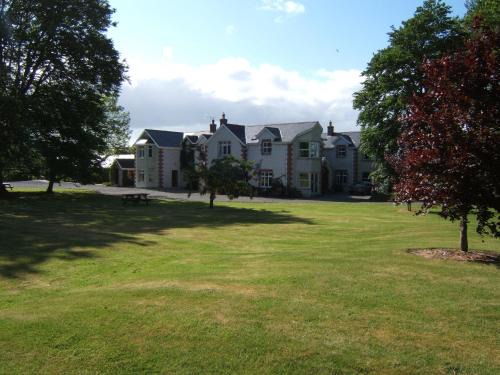 Arless House | Coolanowle Self Catering Holiday Accommodation