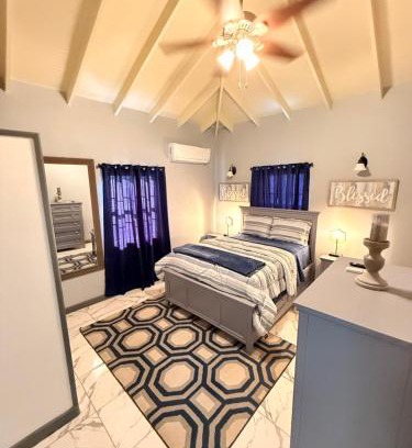 All Saints Apartment | Coolidge Inn