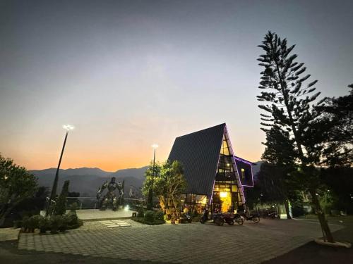 Mae Suai Hotel | Cooper House Cafe And Farms