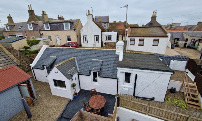 Peterhead House | Coopers Cottage