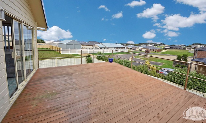 Portland North House | Coopers On Theresa - Family and fisherman's retreat