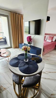 Mlyniska Apartment | Copper Apartment by the European Solidarity Centre