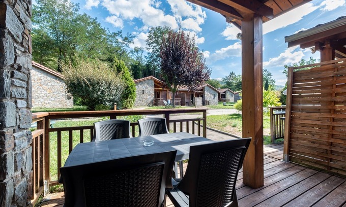 Montoulieu Apartment | Coquelicot 8 - Chalet vue montagne T2