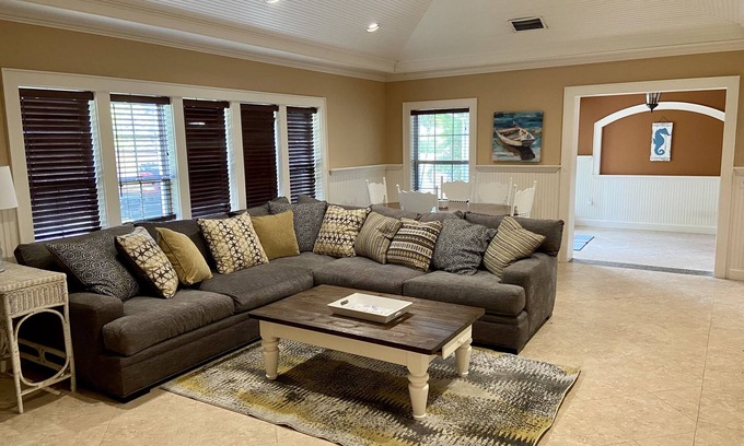 Melbourne House | Coral Hammock, tropical oasis less than 10 min to beach.
