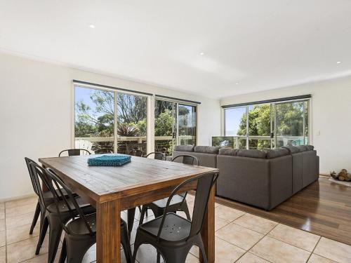 Marengo House | Coral Reef