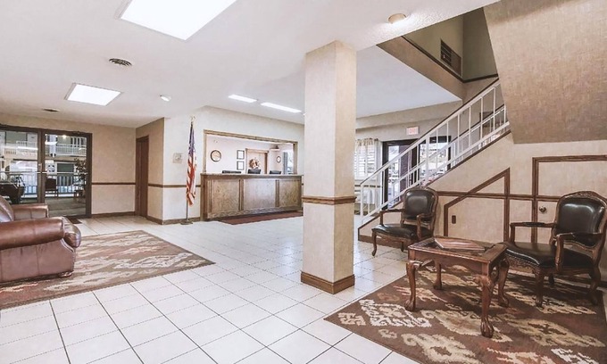 McCook Hotel | Coratel Inn & Suites By Jasper McCook